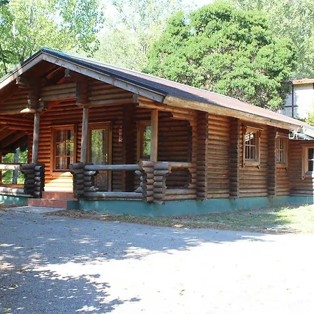 Aldea Guntin Camping Caniza 2*